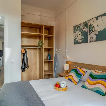 Ab Poble Sec - Plaza Espana ברצלונה