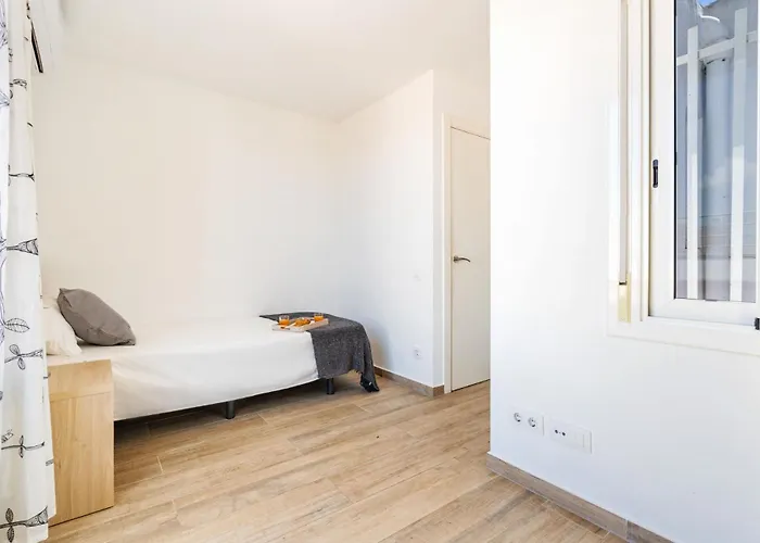 Ab Poble Sec - Plaza Espana