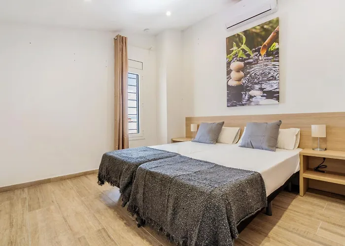 Ab Poble Sec - Plaza Espana * ברצלונה